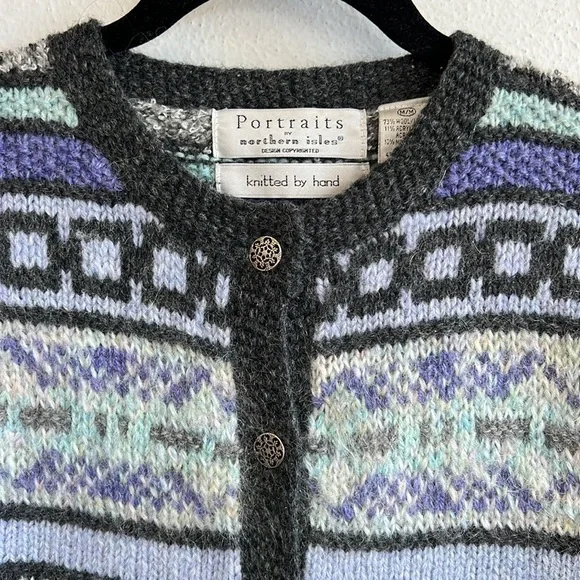 Portraits by Northern Isles Cardigan - Picture 2 of 4